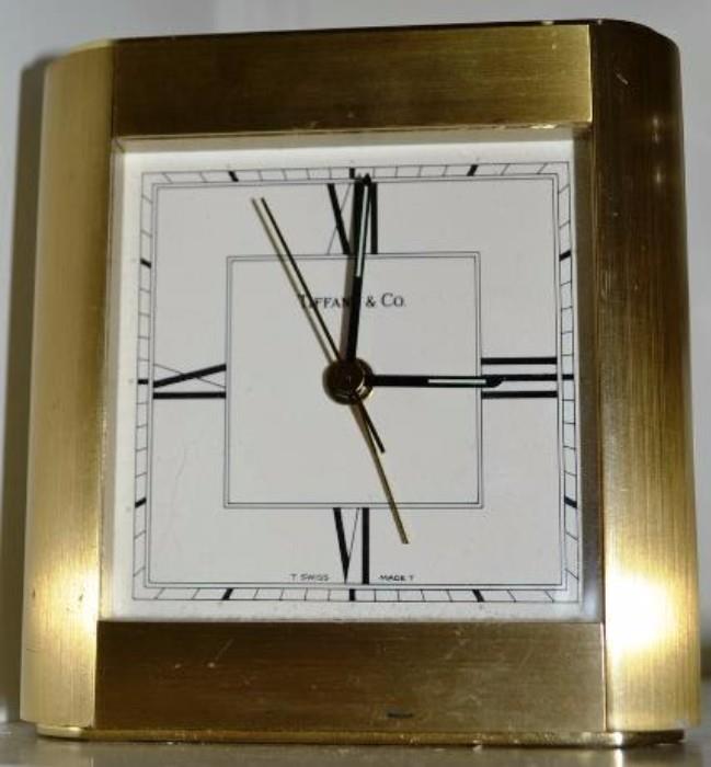 Tiffany brass finish small clock - not working