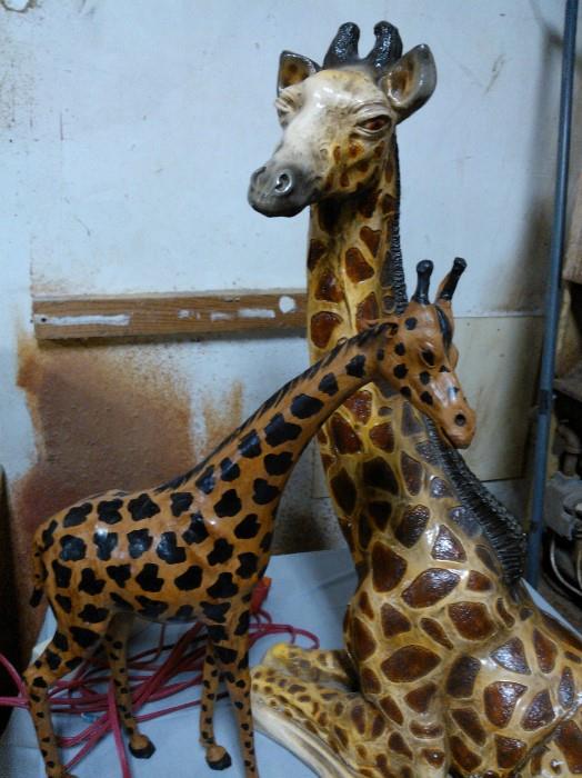 Baby & Mama Giraffe 