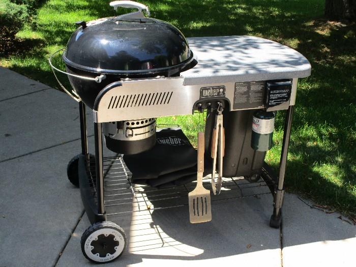 Weber Performer charcoal grill.  Excellent condition