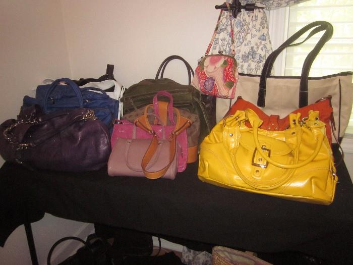 Designer Handbags, Handbags: Coach, Dooney & Bourke, Makowsky, Michael Kors