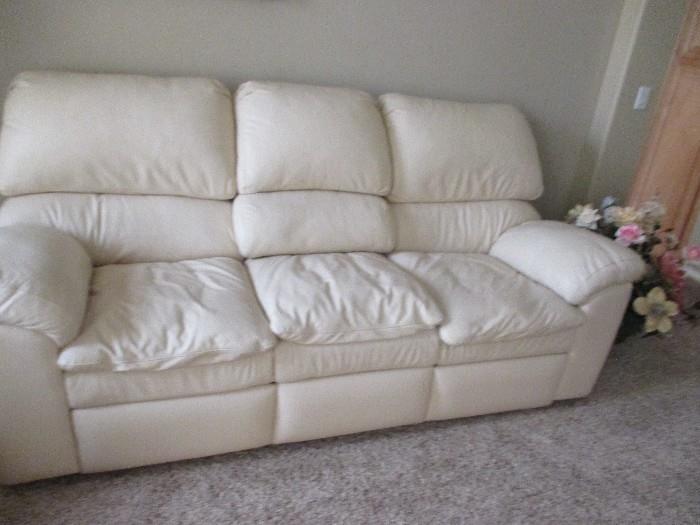 Don't you just want to hang out on this couch and watch tv?