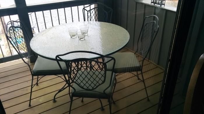 Outdoor wrought iron dining table, w/4 chairs