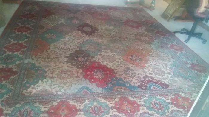 10' x 13' handwoven 100% wool Persian rug