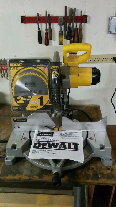 DeWalt 12" Compound Miter Saw