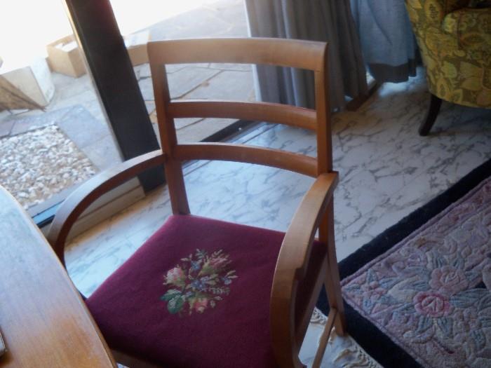 DINING ROOM TABLE AND 6 CHAIRS - MID-CENTURY WOOD TABLE WITH NEEDLEPOINT SEAT CHAIRS