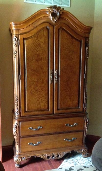 Armoire matching king bed, 2 nightstands and dresser