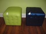 Pair of fun cube seats
