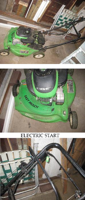 Lawnmower with electronic start