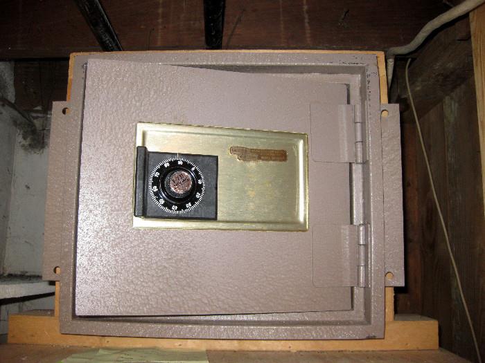 Small safe
