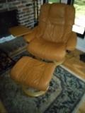 LEATHER CHAIR MADE BY EKORNES
