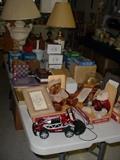 More toys, bears, lamps, figurines and so much more.