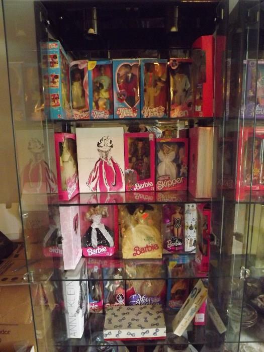Huge Collection of Vintage Barbie, Barbie Clothing, cases, accessories, and more 