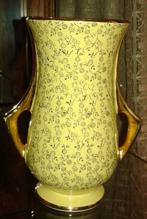 Vintage 22 kt Gold Trimmed U.S.A. Vase