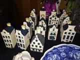 Delft KLM liquor bottles (no liquor :)