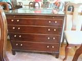 Mahogany Server, Chest