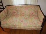                    VINTAGE SETTEE/LOVESEAT