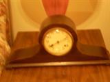 mantel clock