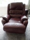 Brown Leather Recliner                                       www.CTOnlineAuctions.com/SandhillsNC