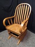 Wide Oak Wood Glider Rocker                                   www.CTOnlineAuctions.com/SandhillsNC