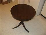 pedestal table