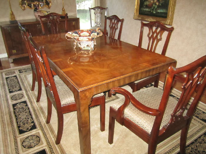 Nice Dining room table and 8 chairs by Maitland Smith