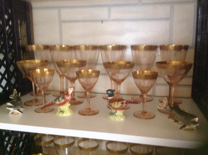 Lots of pretty dinner glassware in this sale