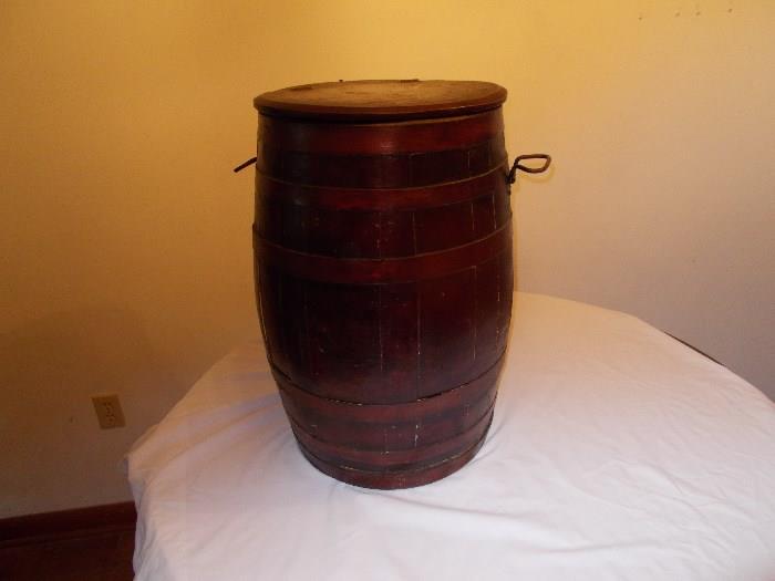 VINTAGE Wine Barrel made into storage barrel with lid..
