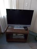 POLAROID Flat Screen TV; DVD/VHS Player; TV Antenna; Stand to Hold TV - all for one price!!!!!!  TV works great - lady was using it when she moved...