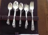 Roger's Silverplate Flatware Set