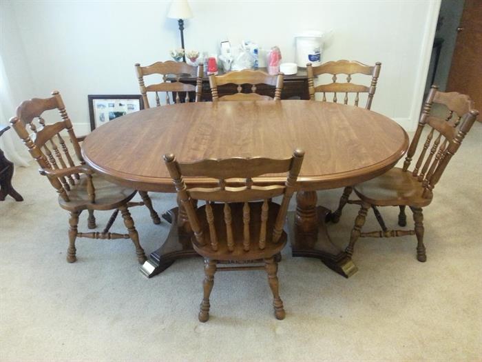 Cochrane Dining table with 6 chairs