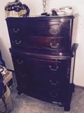CHEST OF DRAWERS