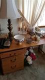 antique drop leaf desk / end table 