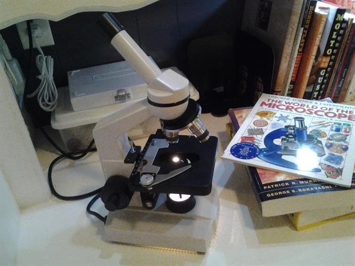 microbiology microscope with accessories