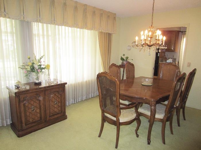 Thomasville dining set with china cabinet & buffet