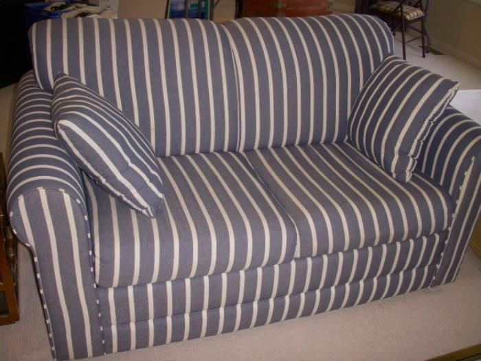 Twin sleeper sofa