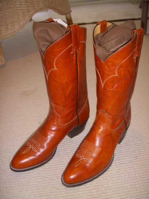 Tony Lama men's boots, Size 10 1/2 A.  Hardly worn. 