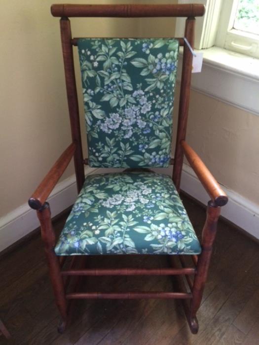 Charming mid-size rocker in mint condition and a bargain price!  Will fit where other rockers will not due to small size!  