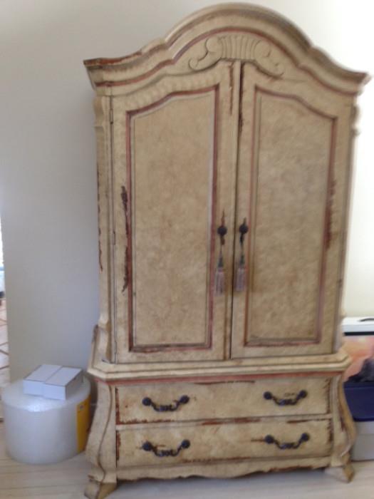 BEAUTIFUL DETAILED ARMOIRE