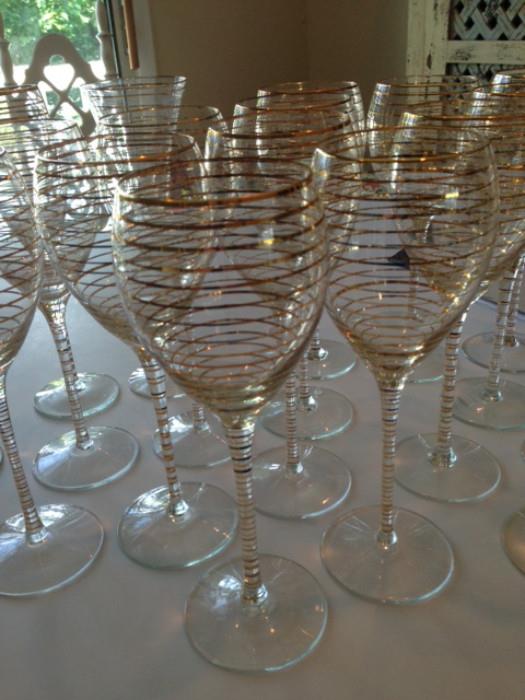 VERY SPECIAL GOLD STRIPED GLASSES(SET OF 32)