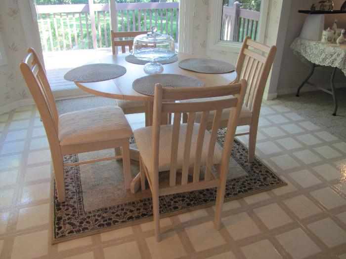 Giguere drop leaf dinette table and four chair