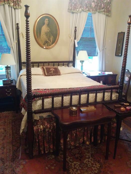 Good four-poster spool bed made in Montgomery in the early 20th century.