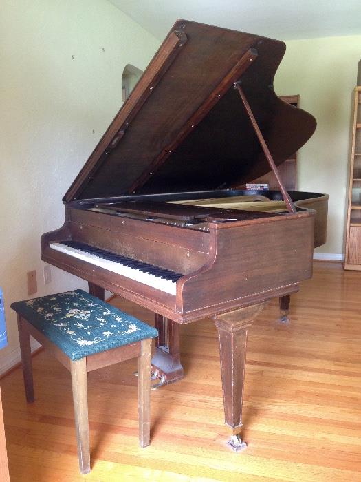 CHICKERING GRAND PIANO circa 1925