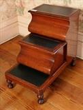 265 - Mahogany Victorian bed steps with drawer, 25 in. T.
