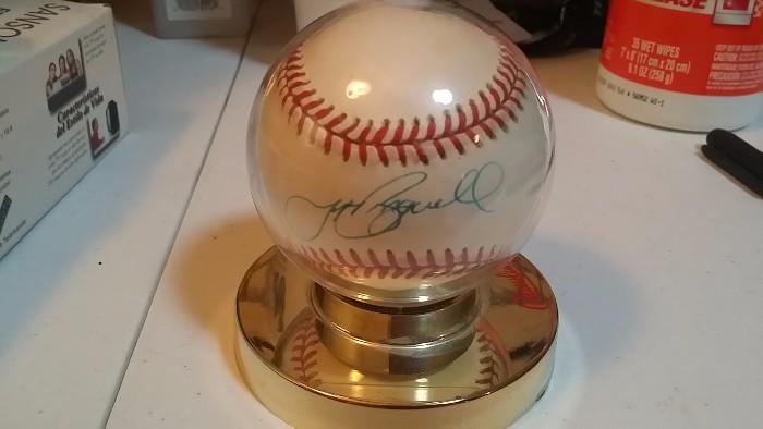 jeff bagwell, singed baseball, autograph, astros