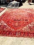 9 x 12 Heriz rug great Colors $600