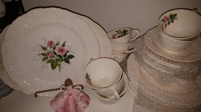 Lovely china for 8 plus serving pcs....made in USA!