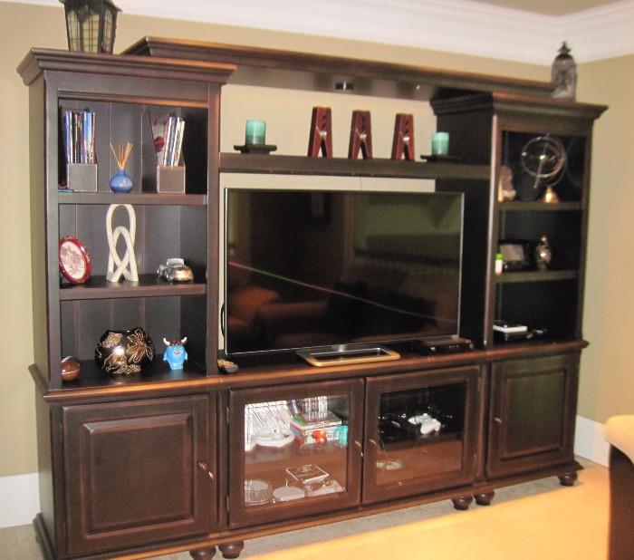 large wall unit for flat screen