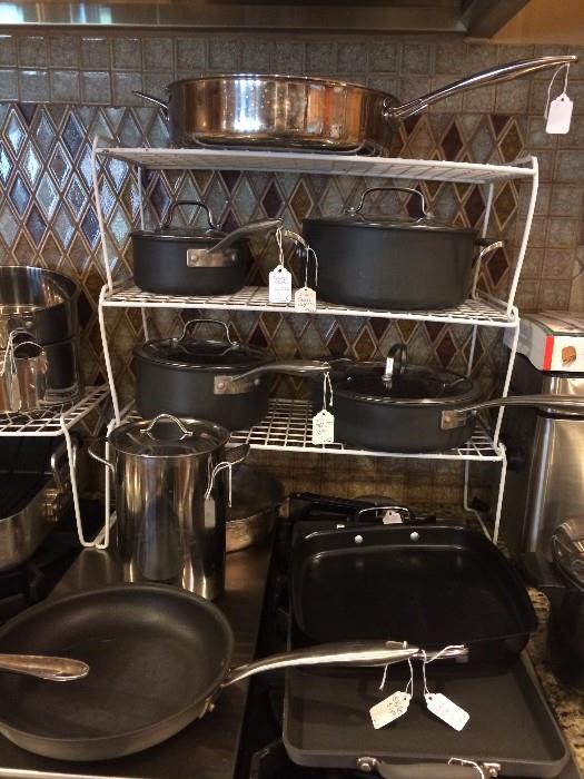  Great selection of cookware