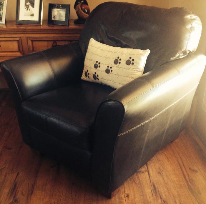 "Espresso" leather chair