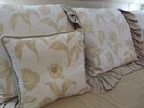 KING BEDDING / SPREAD / SHAMS / ACCENT PILLOWS DUST RUFFLE
CUSTOM MADE
